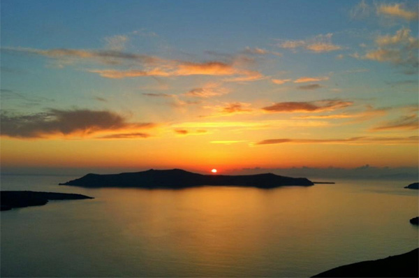 oia-sunset-things-to-in-santorini